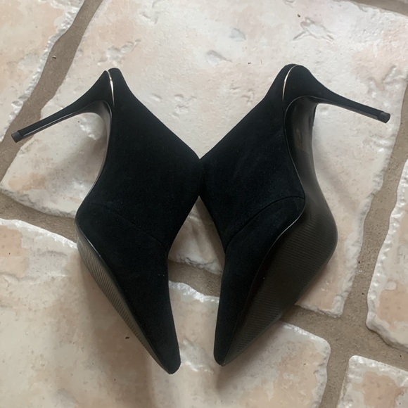 DKNY suede mules in excellent/new condition - Picture 5 of 5